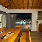 Modern Danica With Pool In Zadar *