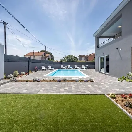 Modern Danica With Pool In Zadar Villa