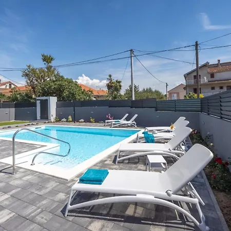 Modern Danica With Pool In Zadar Вилла *