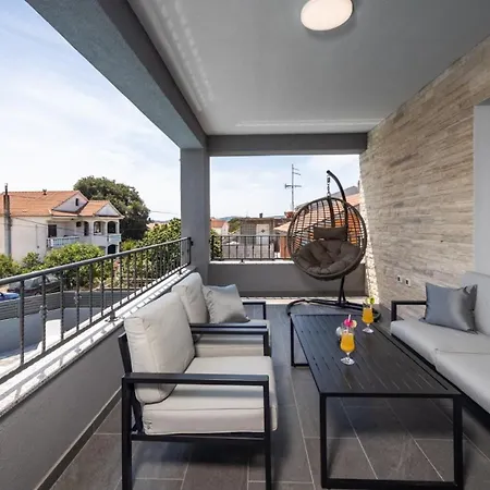 Вилла Modern Danica With Pool In Zadar Бибинье