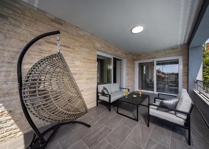 Vila Modern Danica With Pool In Zadar Bibinje