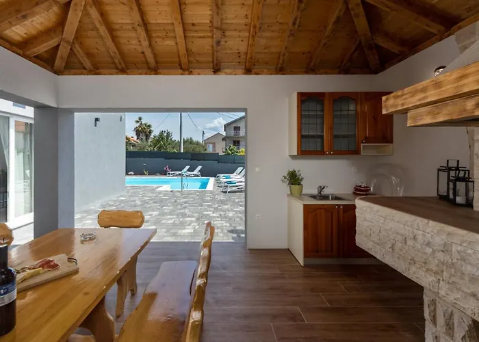 Villa Modern Danica With Pool In Zadar *