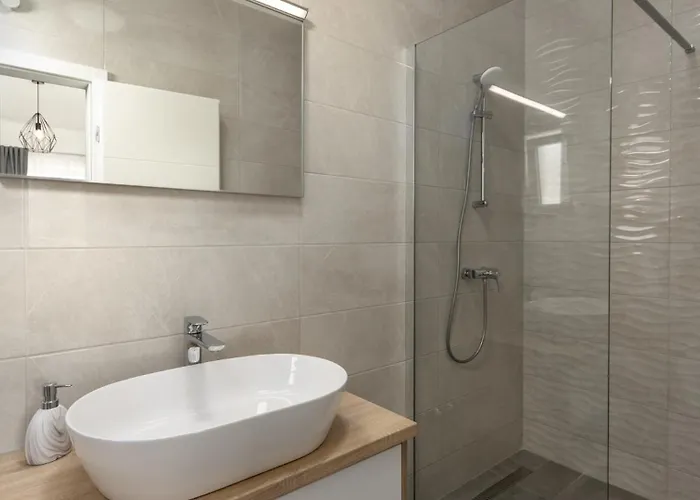 Villa Modern Danica With Pool In Zadar