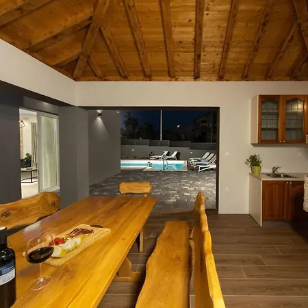 Villa Modern Danica With Pool In Zadar