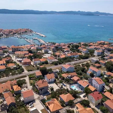 Modern Danica With Pool In Zadar Villa Bibinje