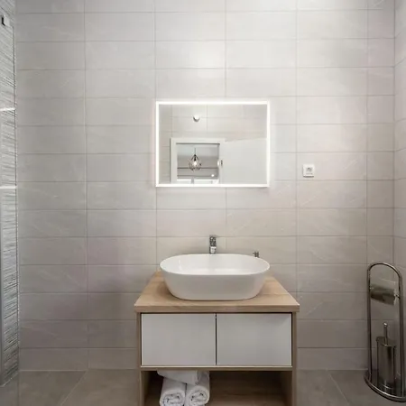 Villa Modern Danica With Pool In Zadar *