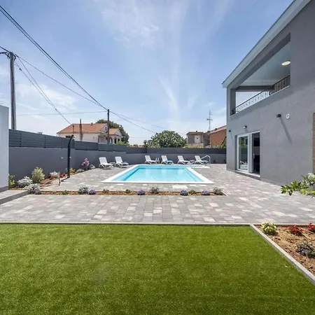 Modern Danica With Pool In Zadar Villa