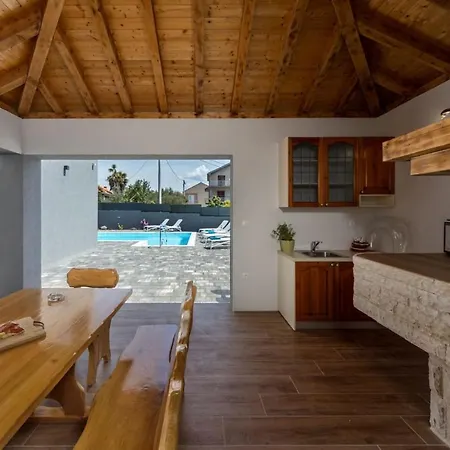 Villa Modern Danica With Pool In Zadar Bibinje