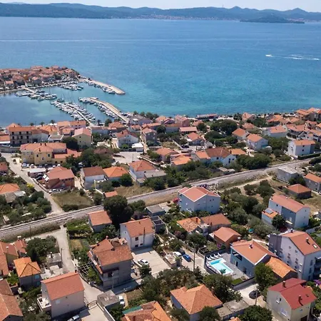 Modern Danica With Pool In Zadar