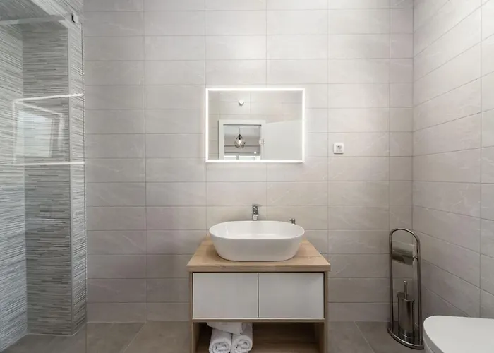 Villa Modern Danica With Pool In Zadar *