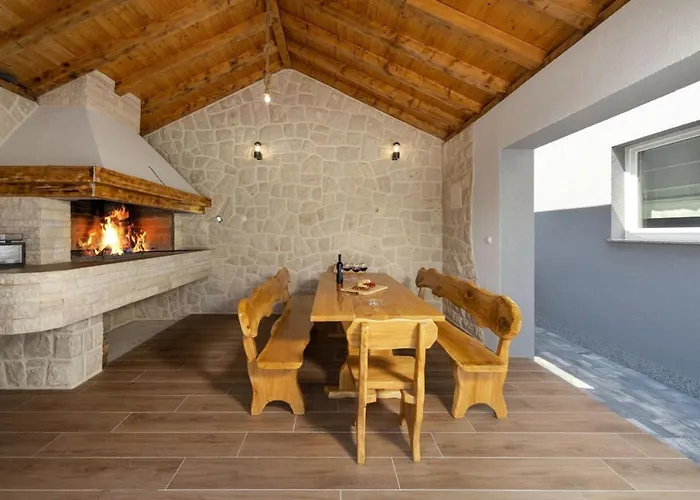 Villa Modern Danica With Pool In Zadar Bibinje