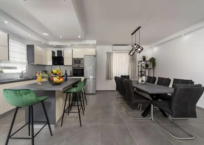 Modern Danica With Pool In Zadar * Bibinje